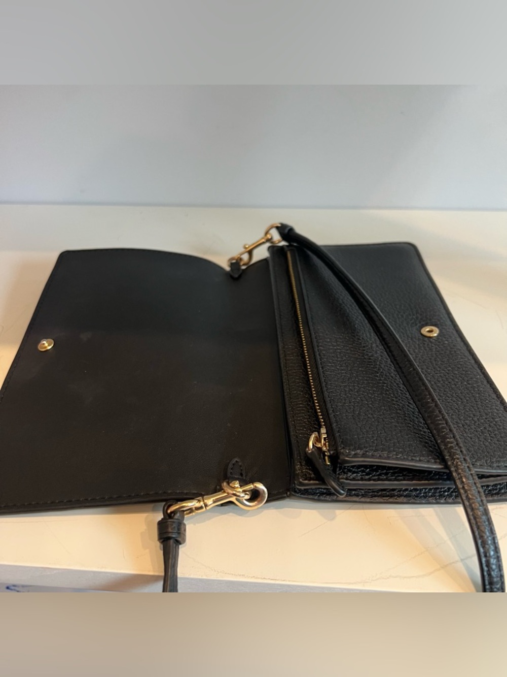 Coach Fold Over Crossbody Clutch Black Pebbled Leather Gold Hardware - Picture 4 of 8